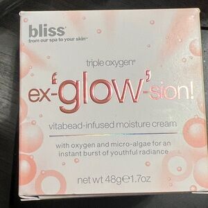 Bliss Triple Oxygen Ex-'Glow'-sion Vitabead Moisture Cream - Pink and White